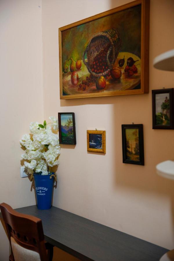 Apartment On Chubinashvili 30 Tbilisi Exteriör bild